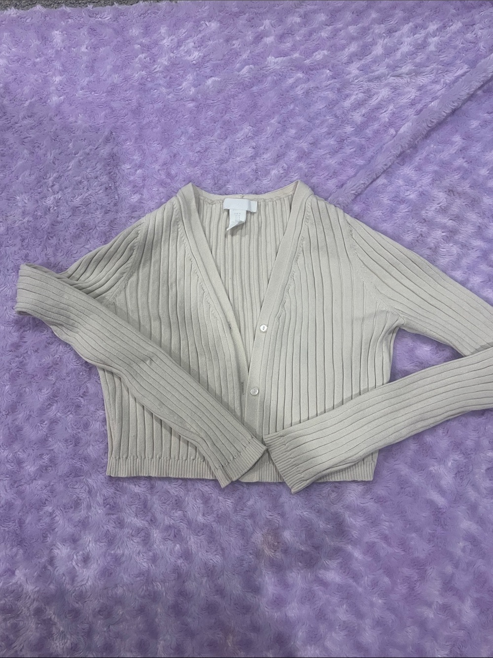 H&M Ribbed V-Neck Cropped Cardigan - Light Beige